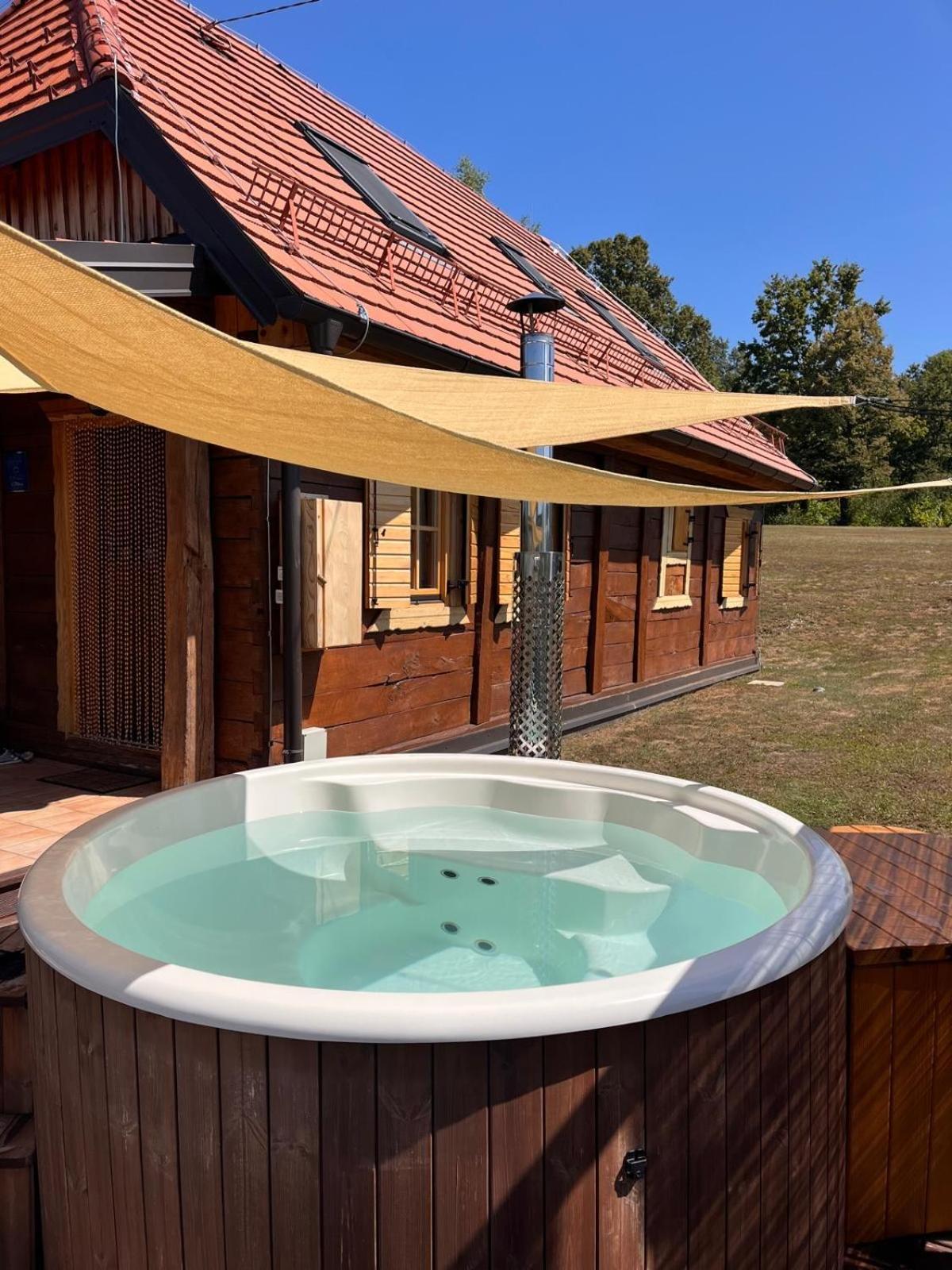 Kuca Za Odmor Markoci Holiday home *